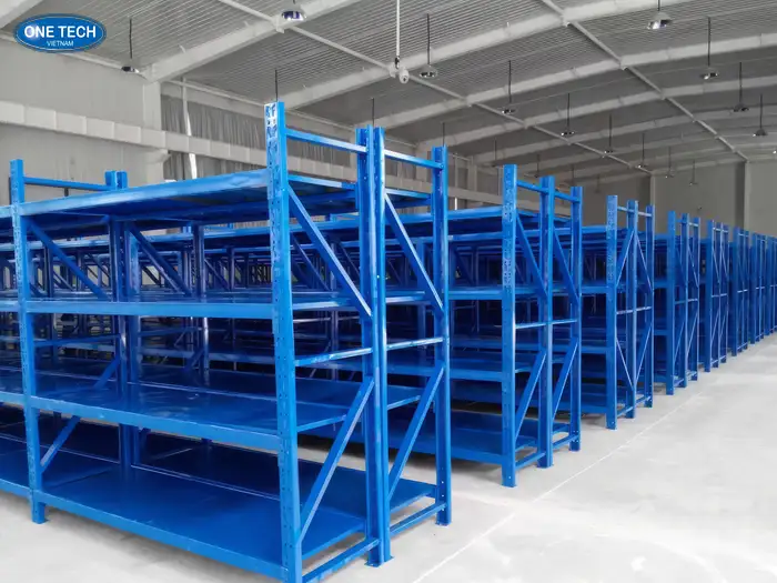 Kệ trung tải là gì? Vì sao nên chọn loại 4 tầng?