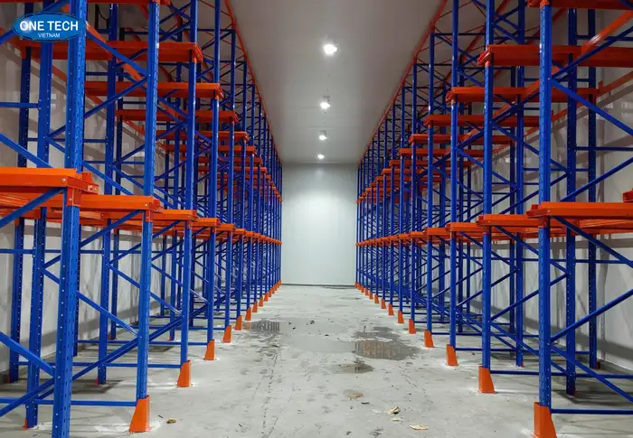 Kệ Drive In cho hàng hóa đồng nhất