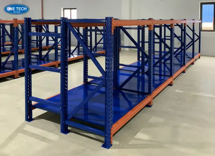 Kệ trung tải 6 chân trụ tại Hải Phòng