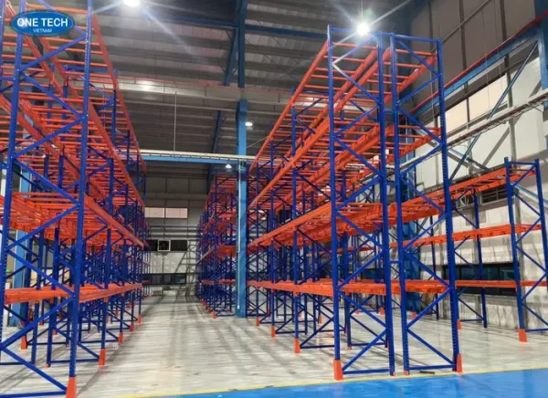 Kệ chứa hàng nặng Sóc Trăng