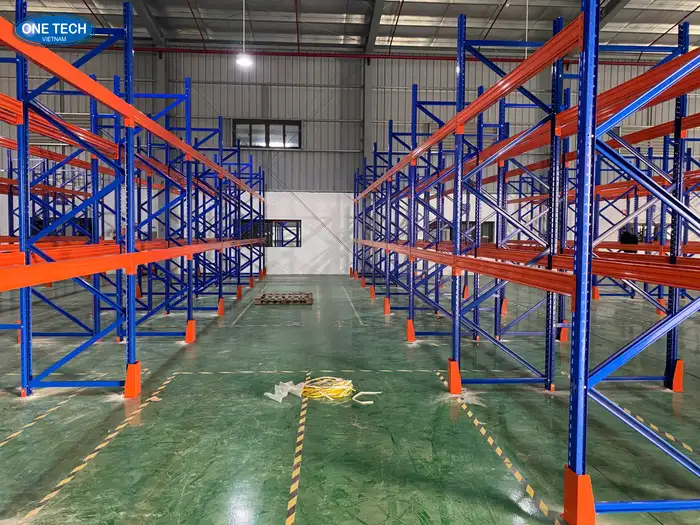 Giá để hàng Sóc Trăng