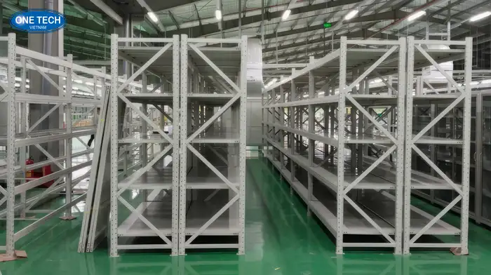 Mẫu kệ hạng trung Cà Mau màu trắng xám đơn giản, lạ mắt