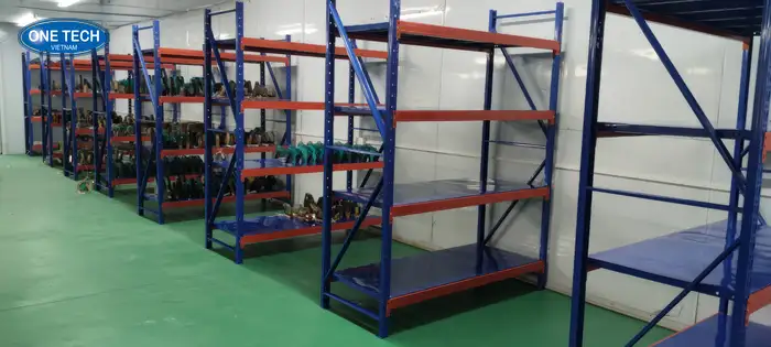 Kệ trung tải để linh kiện