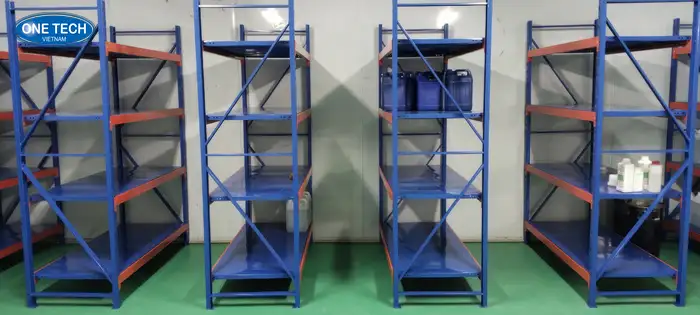 Kệ kho trung tải Long An 4 thiết kế theo yêu cầu của khách hàng