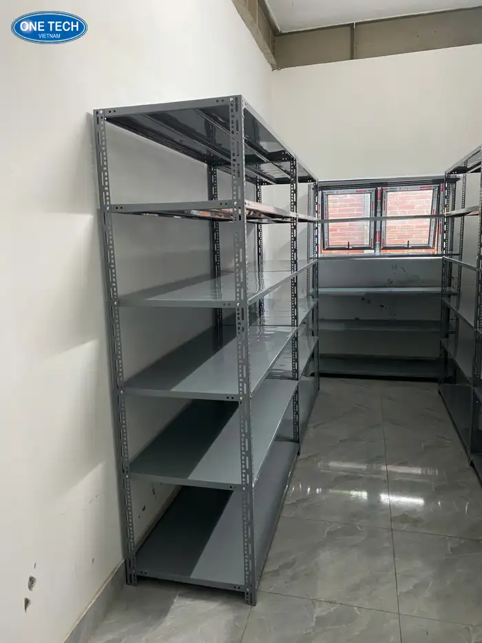 Kệ sắt v lỗ 6 tầng giá rẻ tại nhà máy