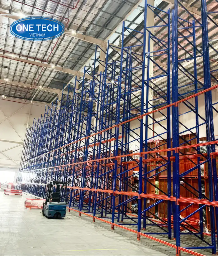 Cấu tạo chính của kệ hạng nặng tại Quảng Ninh