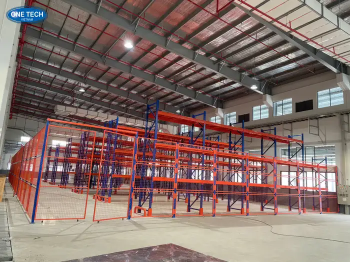 Kệ để hàng nặng tại HCM thiết kế và sản xuất theo yêu cầu của khách hàng