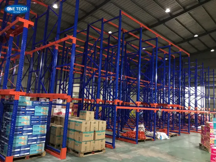 Kệ drive in shelves - kệ kho hạng nặng tại Thanh Hóa