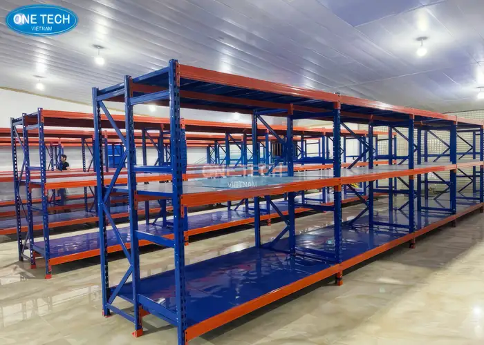 Kệ trung tải 6 chân trụ tại Vũng Tàu