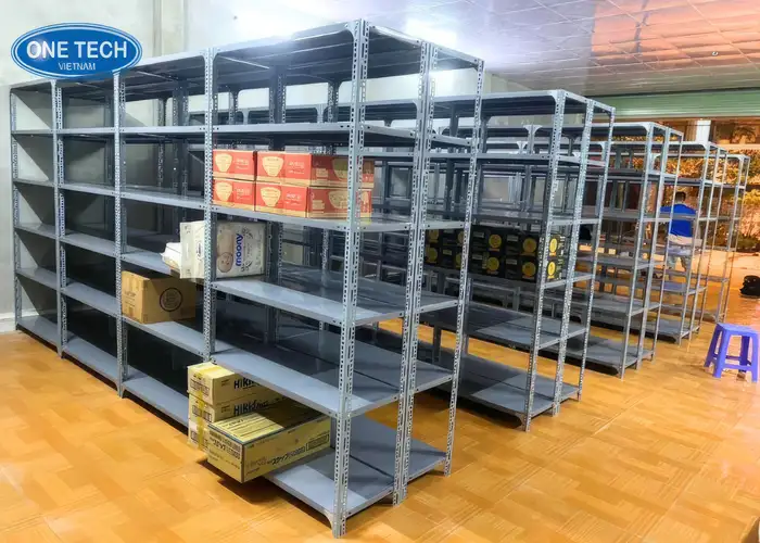 Kệ sắt v lỗ đang năng Thanh Hóa