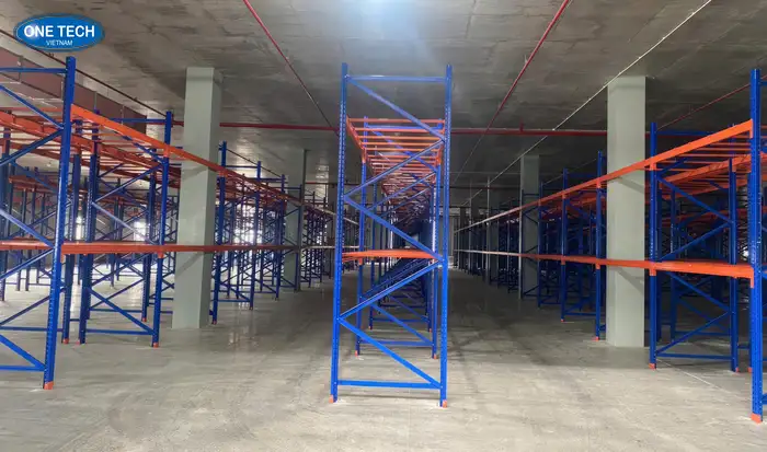 Giá kệ để hàng nặng Bến Tre