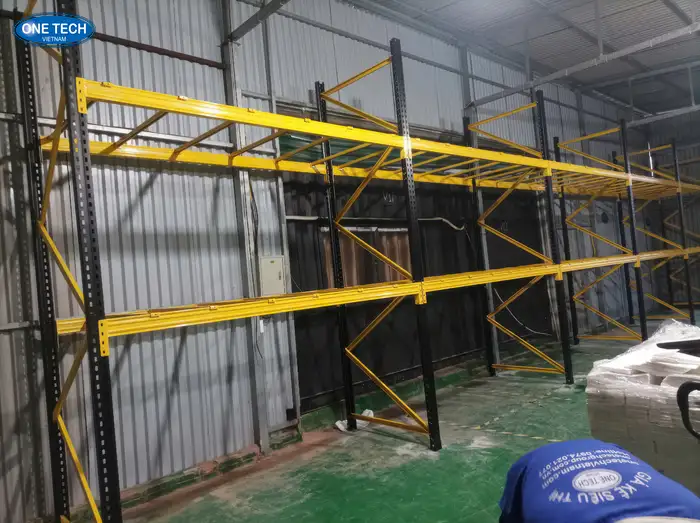 Giá kệ để hàng Bến Tre