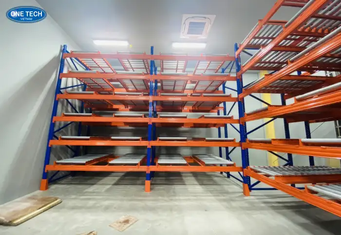 Kệ con lăn An Giang