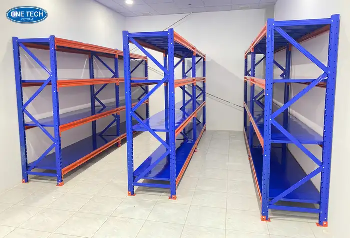 Phân loại kệ trung tải Sơn La theo cấu tạo