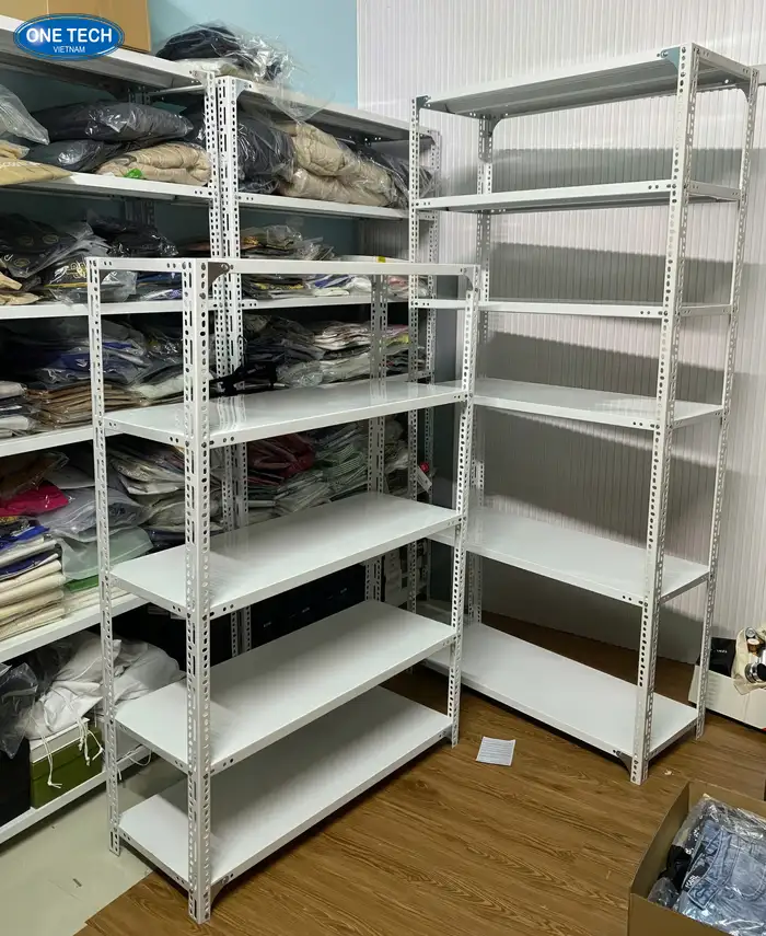 Kệ sắt để hàng Thái Bình