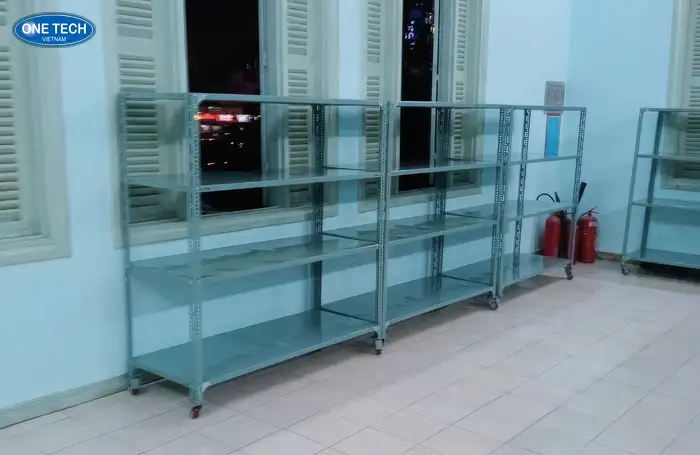 Kệ sắt V lỗ Vĩnh Phúc lắp ghép đa năng