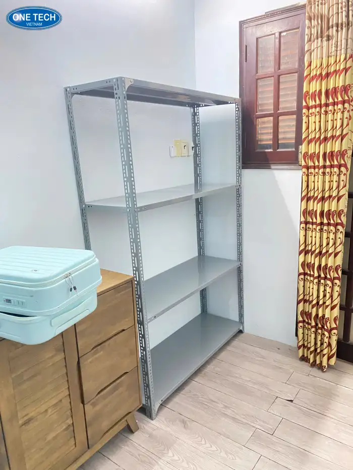 Sắt v lỗ Vĩnh Phúc