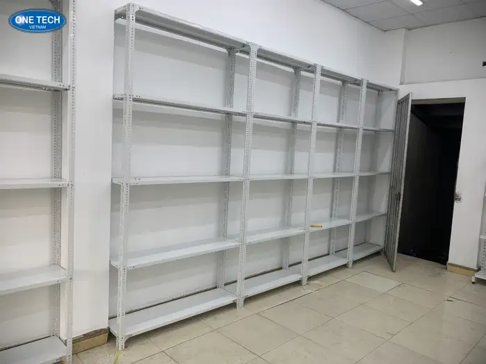Kệ sắt để hàng Vĩnh Phúc