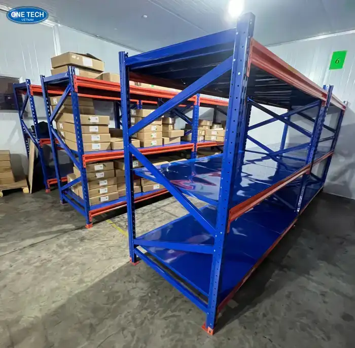 Kệ sắt trung tải Phú Yên