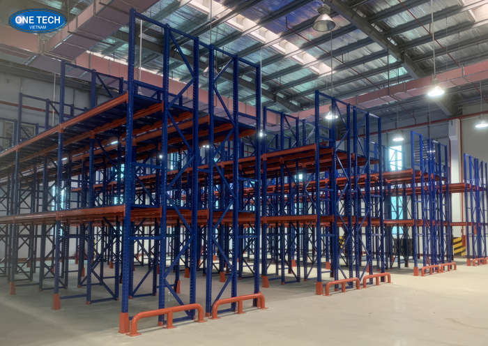 Giá kệ công nghiệp double deep - kệ chứa hàng tồn kho