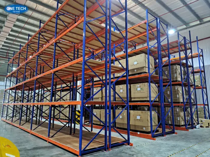 Kệ kho Double Deep giá rẻ tại nhà máy của One Tech