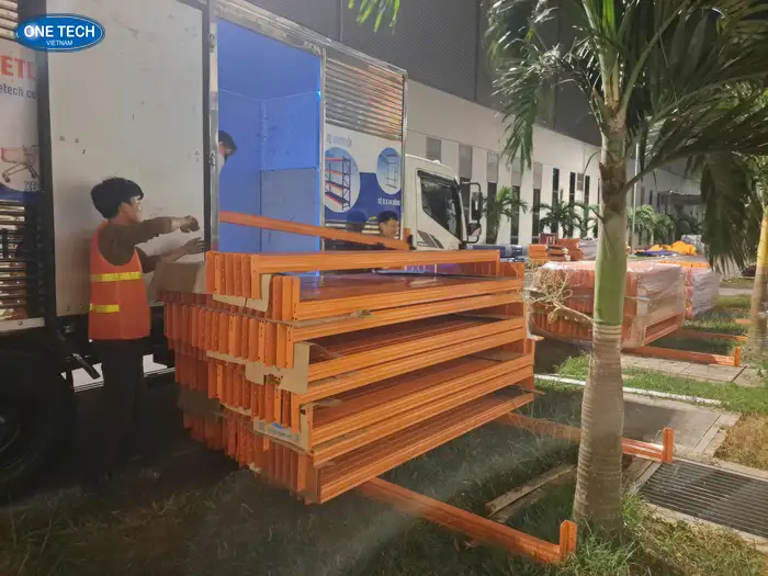 Kệ kho hàng để vải tại Quảng Ninh bền đẹp, giá rẻ