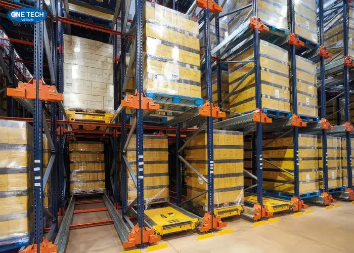 Kệ Radio Shuttle - Ứng dụng robot tự động để sắp xếp hàng hóa
