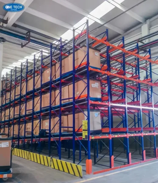 Kệ Push Back Kết hợp Pallet