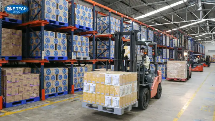 Kệ để sữa Vinamilk - Kệ Drive In