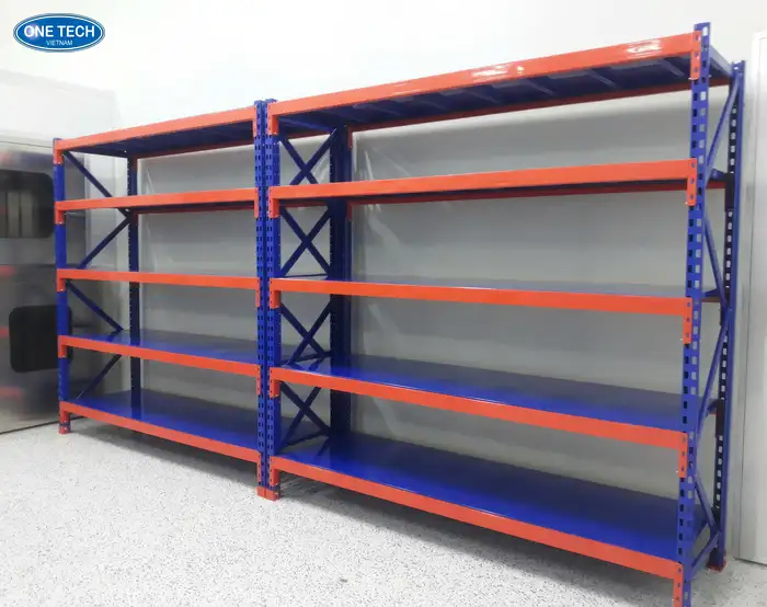 Báo giá kệ trung tải 700kg mới nhất tại One Tech