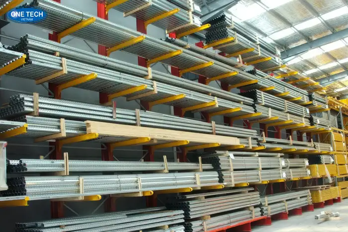 Trang thiết bị và phương tiện vận chuyển khi mở đại lý sắt thép