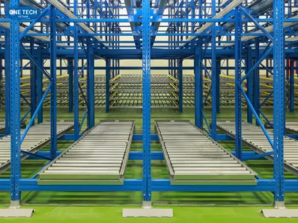 Kệ công nghiệp Lai Châu - Kệ hạng nặng pallet con lăn (Flow Rack)
