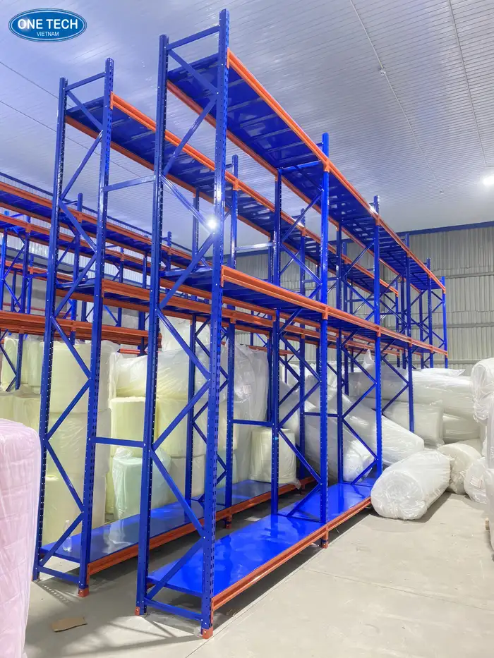 Kệ kho trung tải – Đơn vị sản xuất & lắp đặt kệ công nghiệp Quảng Trị uy tín Kệ kho trung tải – Đơn vị sản xuất & lắp đặt kệ công nghiệp Quảng Trị uy tín