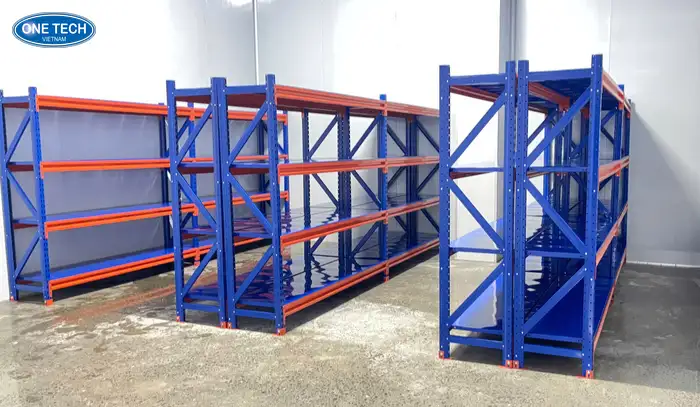 Kệ sắt trung tải 6 chân trụ vững chắc Kệ sắt trung tải 6 chân trụ vững chắc