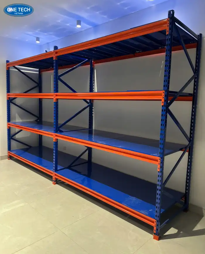 Kệ kho hàng hạng trung tải trọng tối đa 700kg/tầng Kệ kho hàng hạng trung tải trọng tối đa 700kg/tầng