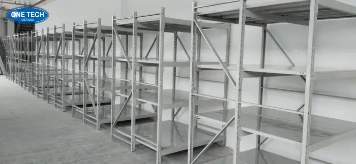 Kệ trung tải Khánh Hòa 200kg – 300kg/tầng