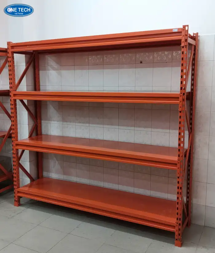 Kệ trung tải tại Khánh Hòa màu đỏ cam - sản xuất theo yêu cầu của khách hàng