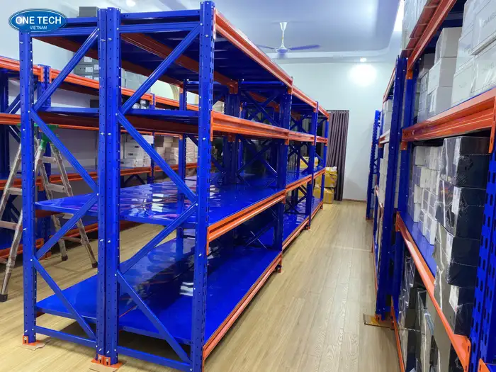 Kệ kho trung tải màu xanh đỏ 4 tầng kệ kho trung tải màu xanh đỏ 4 tầng