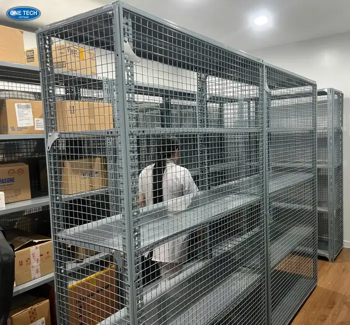 Lắp đặt kệ sắt v lỗ cho công ty CP kinh doanh Hưng Việt