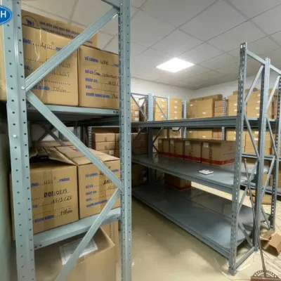 Kệ sắt trung tải màu ghi giá rẻ bền đẹp