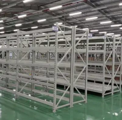 Nên mua kệ trung tải màu trắng ở đâu uy tín?