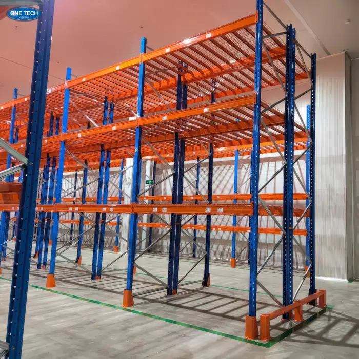 Kệ Double Deep 3 tầng hỗ trợ vận chuyển và lắp đặt toàn quốc