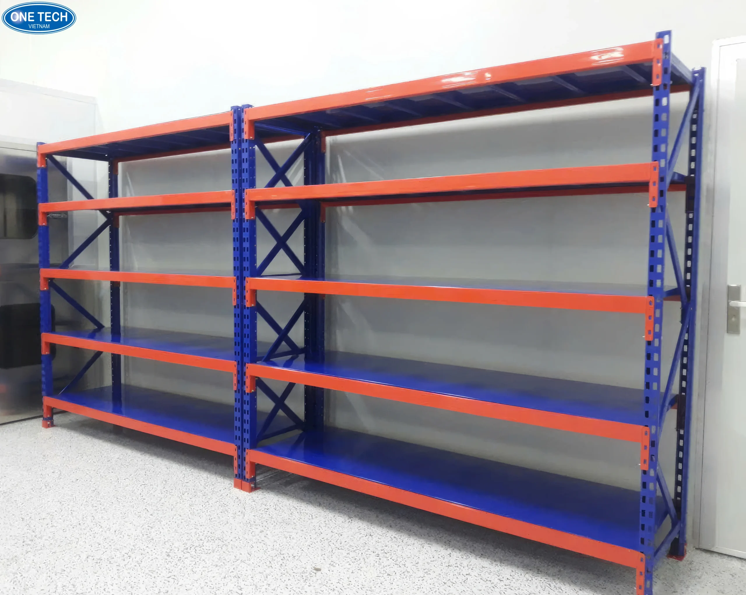 Cấu tạo chi tiết của kệ trung tải xanh cam