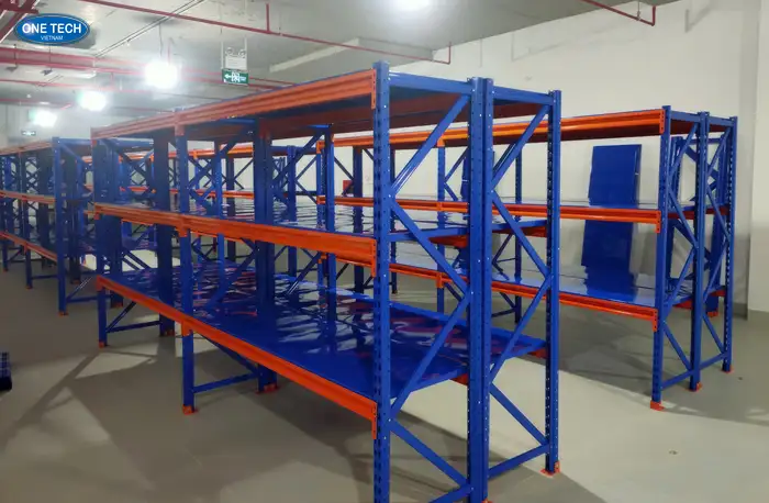 Báo giá tại địa chỉ mua kệ trung tải uy tín để tham khảo