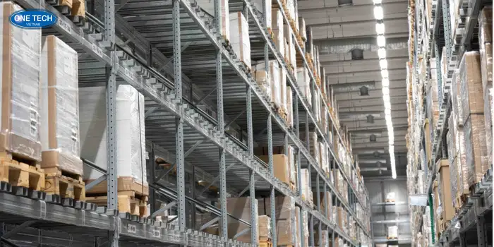 Ứng dụng của các mẫu kệ kho tự động trong thực tế