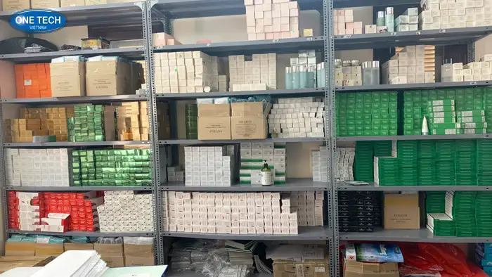 Kệ sắt V lỗ – linh hoạt, tiết kiệm, dễ sử dụng