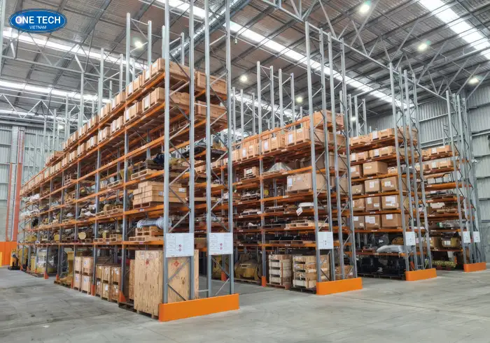 Kệ hạng nặng trong kho siêu thị miễn phí thiết kế 3D