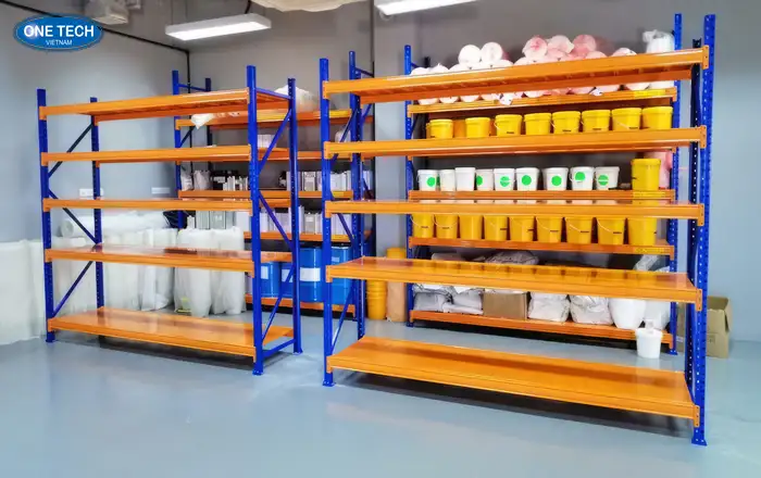 Kệ trung tải lưu trữ thiết bị bảo hộ lao động