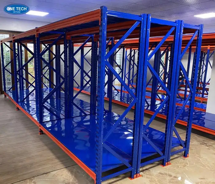 Lắp đặt 120 bộ kệ trung tải cho Công ty CP vật tư y tế Hà Nội 1