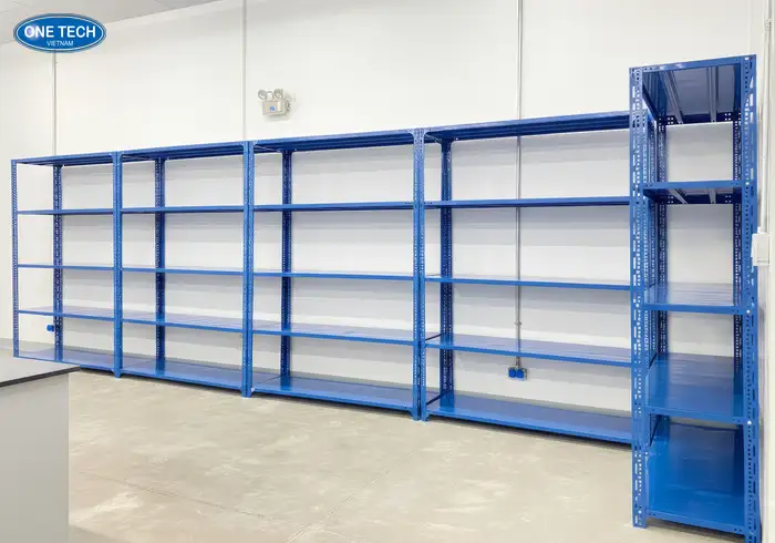 Kệ sắt V lỗ lắp ghép màu xanh